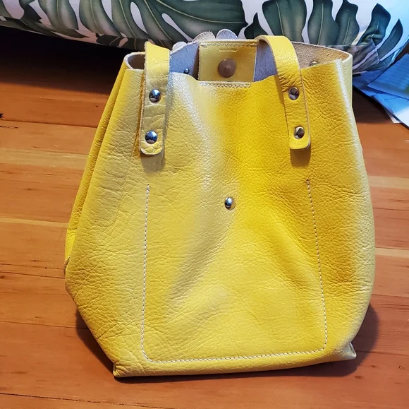 Yellow leather floral handbag - Picture 6 of 6